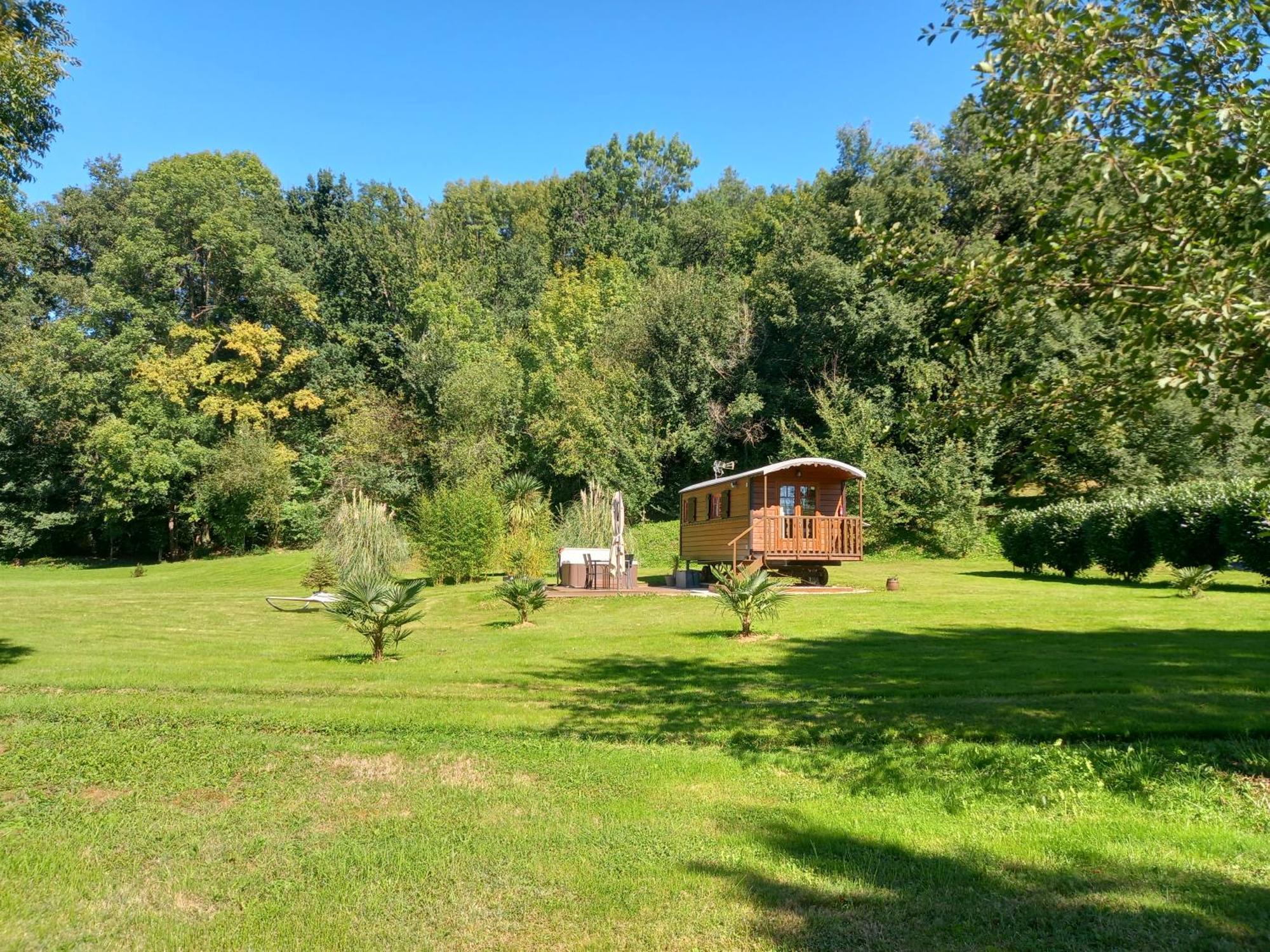 L'Oasis Des Pyrenees Villa Campuzan Exterior photo